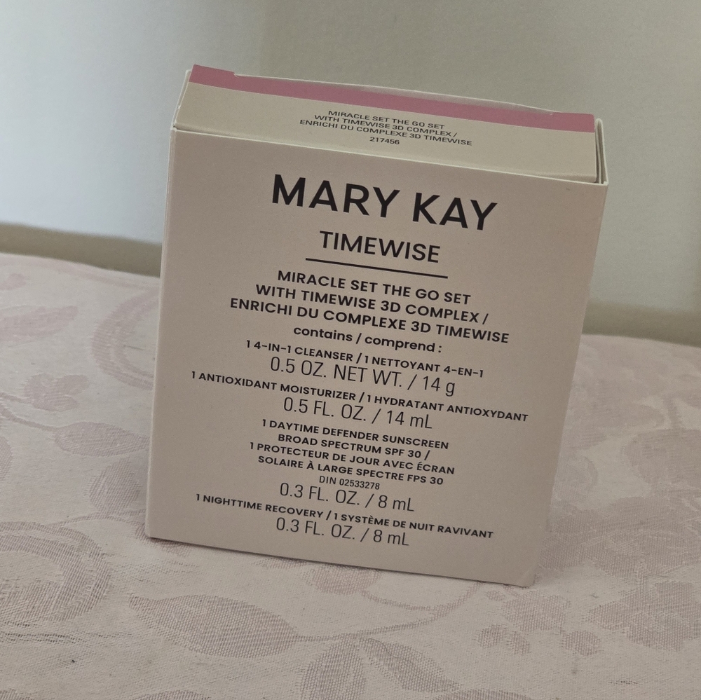 MARY KAY TIMEWISE (TRAVEL SET) - Picture 3 of 3